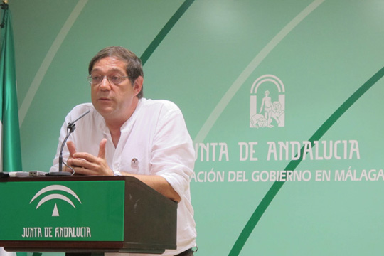 José María Pedreño: “El Estado español no es una democracia completa porque no ha cumplido con sus tareas”